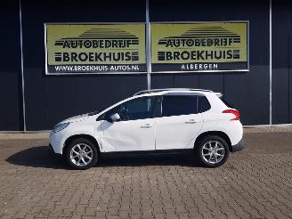 Peugeot 2008 1.2 PureTech Active picture 2