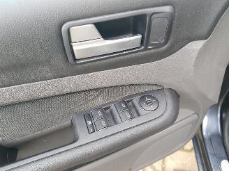 Ford Focus Wagon 1.6-16V Ghia picture 21