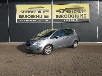 damaged passenger cars Opel Meriva 1.4 Edition 2010/11