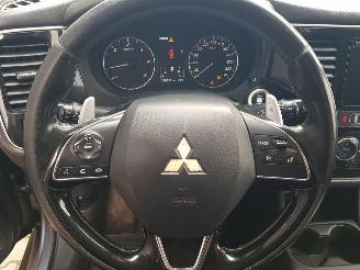 Mitsubishi Outlander 2.2 DI-D Instyle 4WD 7-persoons picture 16