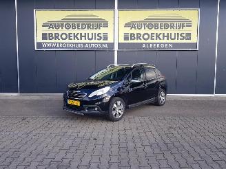 Voiture accidenté Peugeot 2008 1.2 VTi Allure Pack Premium Plus 2014/1