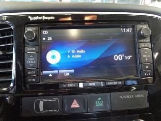 Mitsubishi Outlander Outlander (GF/GG), SUV, 2012 / 2022 2.0 16V PHEV 4x4 picture 24