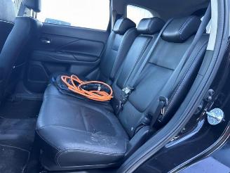 Mitsubishi Outlander Outlander (GF/GG), SUV, 2012 / 2022 2.0 16V PHEV 4x4 picture 13