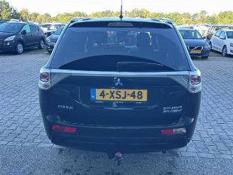 Mitsubishi Outlander Outlander (GF/GG), SUV, 2012 / 2022 2.0 16V PHEV 4x4 picture 4