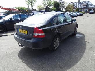 Uttjänta bilar auto Volvo S-40 2.0 d 2004/4