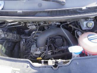 Volkswagen Transporter 2.0 TDi picture 8