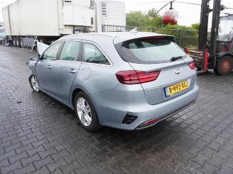 Kia Cee d Sportswagon 1.4 T-GDI 16V picture 2