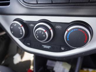 Kia Picanto 1.0 12v picture 6