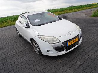 Renault Mégane Coupe 1.5 dCi picture 4