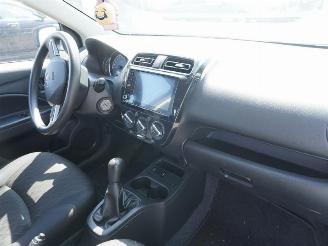 Mitsubishi Space-star 1.2 12v picture 5