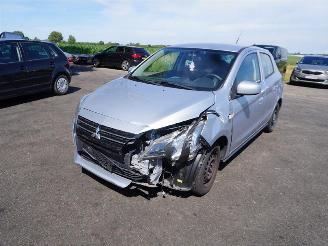 Mitsubishi Space-star 1.2 12v picture 3