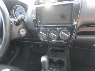 Mitsubishi Space-star 1.2 12v picture 6