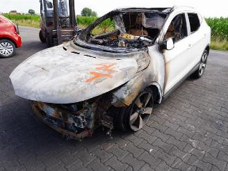 Nissan Qashqai 1.2 DIG picture 3