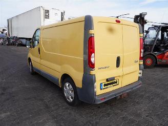 Renault Trafic 2.0 dCi picture 2