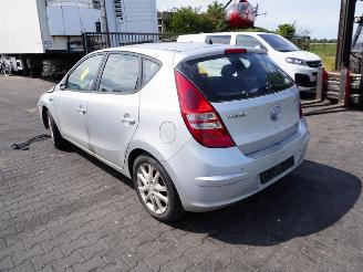 Hyundai I-30 1.6 picture 2