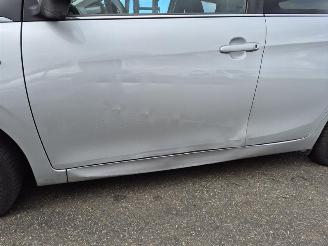 Peugeot 108 1.0 12V (1KRFE(CFB) picture 8