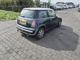 Uttjänta bilar auto Mini One 1.6 16V 2003/6