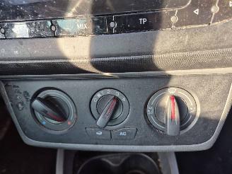 Seat Ibiza 1.2tdi picture 6