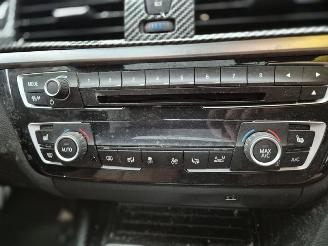 BMW 3-serie 330e picture 6