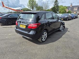 Coche siniestrado Mercedes B-klasse 180 2015/11