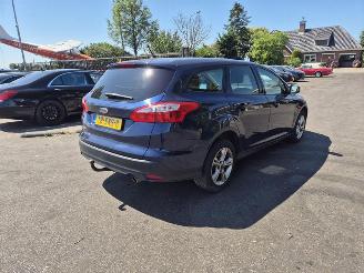 Schadeauto Ford Focus Wagon 1.6 EcoBoost 2012/2