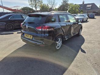 Schadeauto Renault Clio GrandTour 0.9 TCe 2014/7