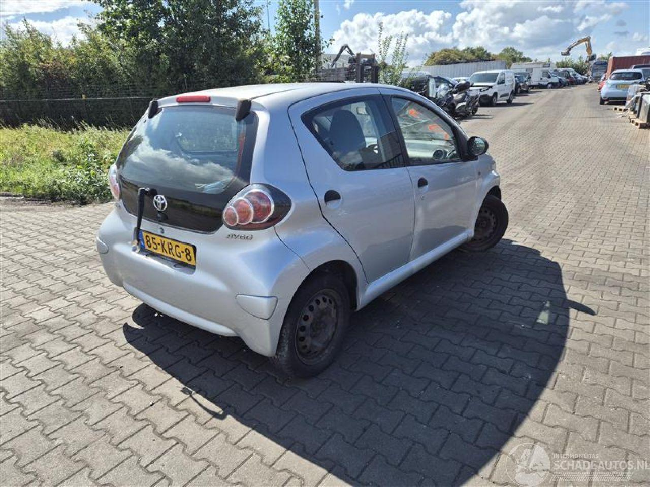 Toyota Aygo 1.0 12v