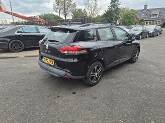 Auto incidentate Renault Clio GrandTour 1.2 16v 2013/10