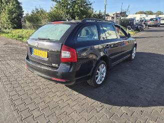 Démontage voiture Skoda Octavia Combi 1.2 TSi 2010/4