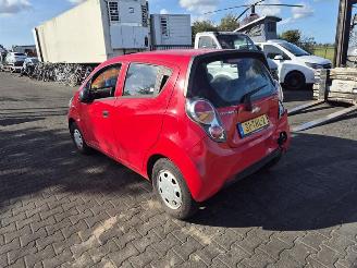 Chevrolet Spark 1.0 picture 2