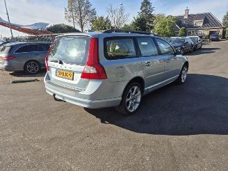 Autoverwertung Volvo V-70 D5 2010/5