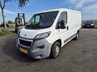 Peugeot Boxer 2.2 HDi picture 3