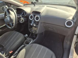 Opel Corsa 1.2  16v picture 5