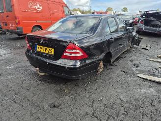 rozbiórka samochody osobowe Mercedes C-klasse 200 CDi 2007/2