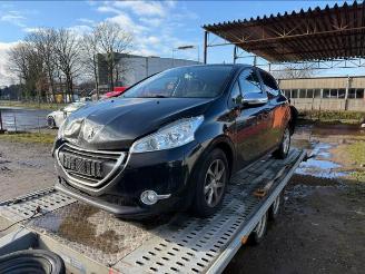 Vrakbiler auto Peugeot 208 208 I (CA/CC/CK/CL), Hatchback, 2012 / 2019 1.2 Vti 12V PureTech 82 2014/1