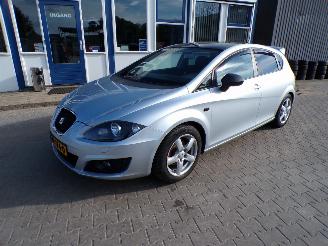 uszkodzony samochody osobowe Seat Leon 1.6 Reference 2009/8