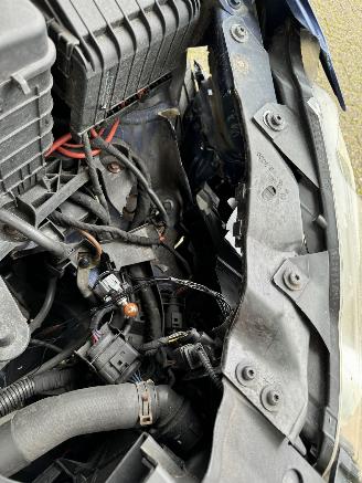 Volkswagen Golf  picture 11