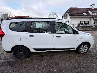 Dacia Lodgy 85 kW (116 PK)  1199 cc. picture 6