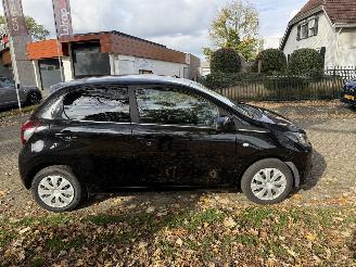 Peugeot 108  picture 6