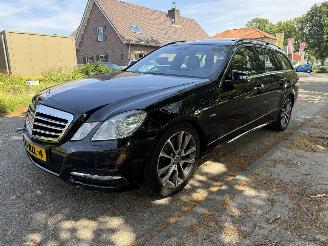 Damaged car Mercedes E-klasse  2011/1