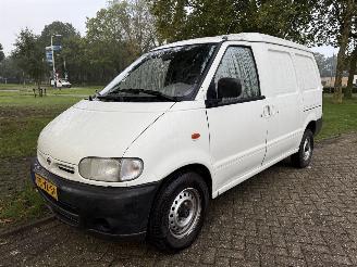 Schade bestelwagen Nissan Vanette  2001/1