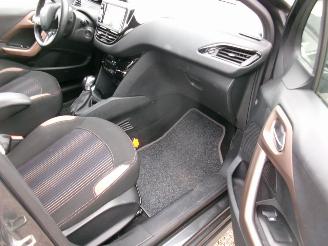Peugeot 208 1.2 Allure 5 Drs picture 18