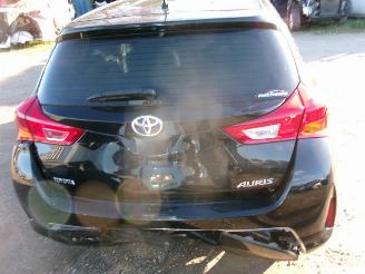 Toyota Auris 1.4   D4D Dynamic 5 Drs HB picture 13