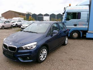 damaged passenger cars BMW 2-serie 218i Active Tourer 2015/6