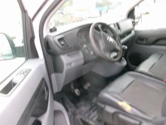 Toyota Proace 2.0 D- Bestelwagen picture 15