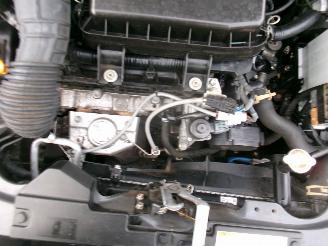 Suzuki Swift 1.2 Comfort Hybride picture 14