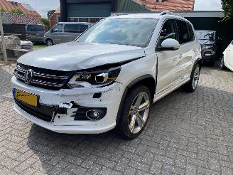 Volkswagen Tiguan 4Motion 1.4 TSi Sport&Style R-line Edition.pano/leer picture 70