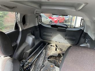 Hyundai Tucson 2.0i Dynamic version Van/Grijs kenteken VASTE PRIJS picture 26