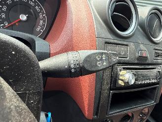 Ford Fiesta 1.25 16V Hatchback  Benzine 1.242cc 55kW (75pk) FWD picture 22