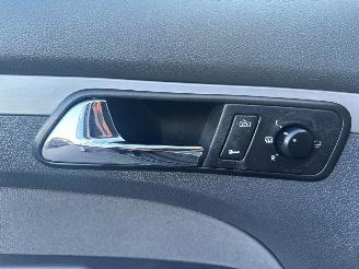 Volkswagen Touran 1.4 16V TSI 140 MPV  Benzine 1.390cc 103kW (140pk) picture 14